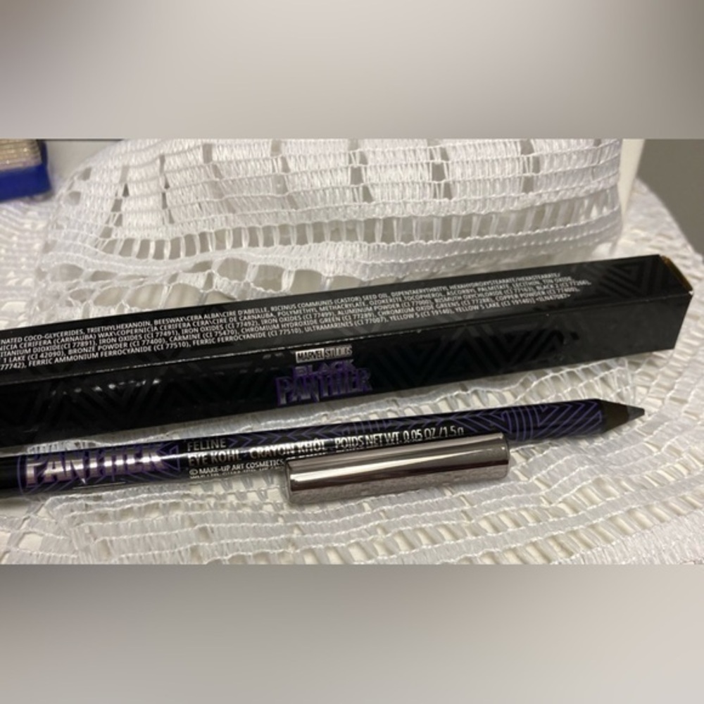 NWT MAC Black Panther Eyeliner in Feline